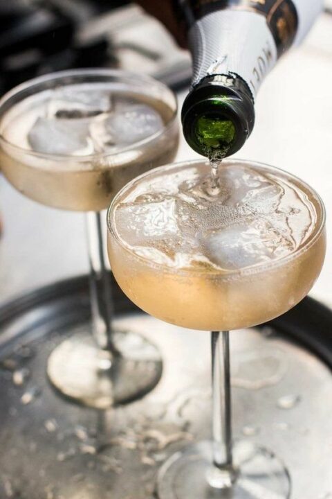 Deux cocktails servis sur un bar Osteria Lume Lesquin